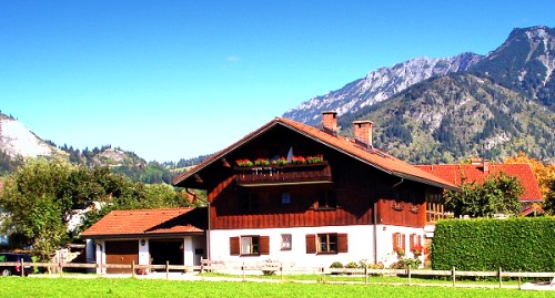 Allg�u - Ferienwohnung mit Balkon im Sommer in Bad Hindelang
